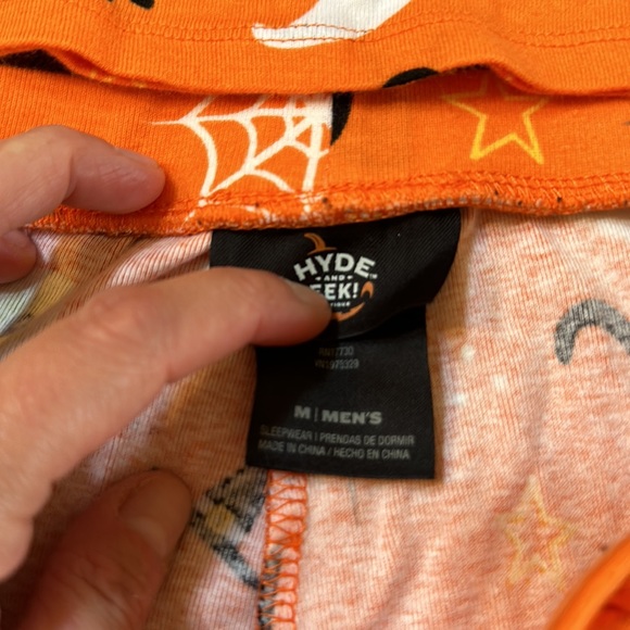Hyde & EEK! Boutique Men’s Halloween Print Pajama Set
Size medium ORANGE. - Picture 7 of 8